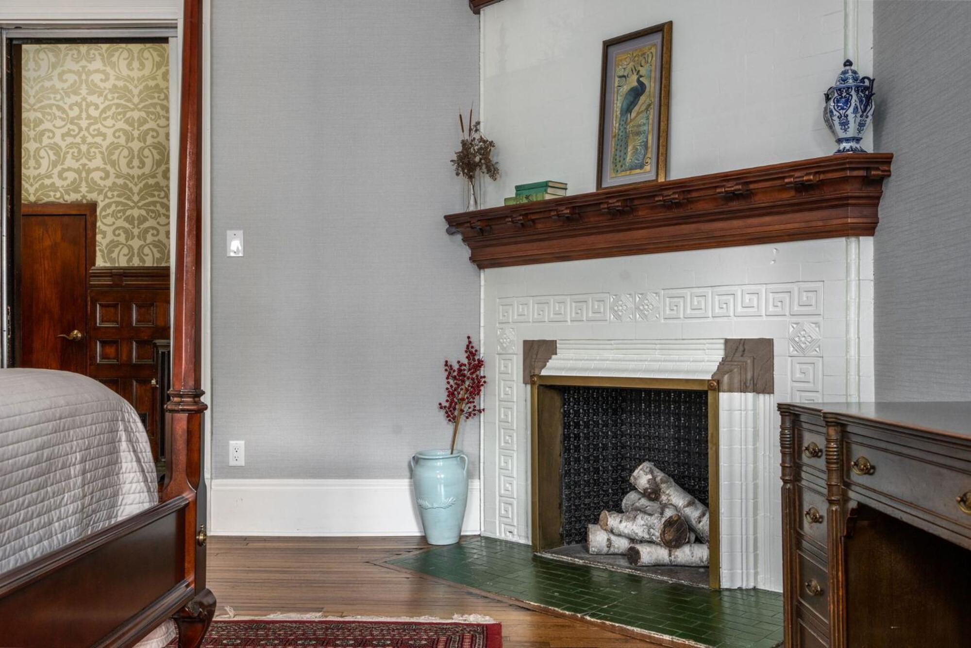 The New Victorian Mansion Bed & Breakfast Saint Paul Eksteriør bilde