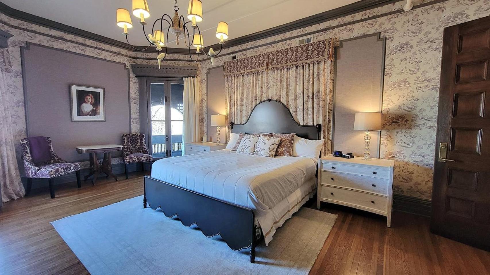 The New Victorian Mansion Bed & Breakfast Saint Paul Eksteriør bilde
